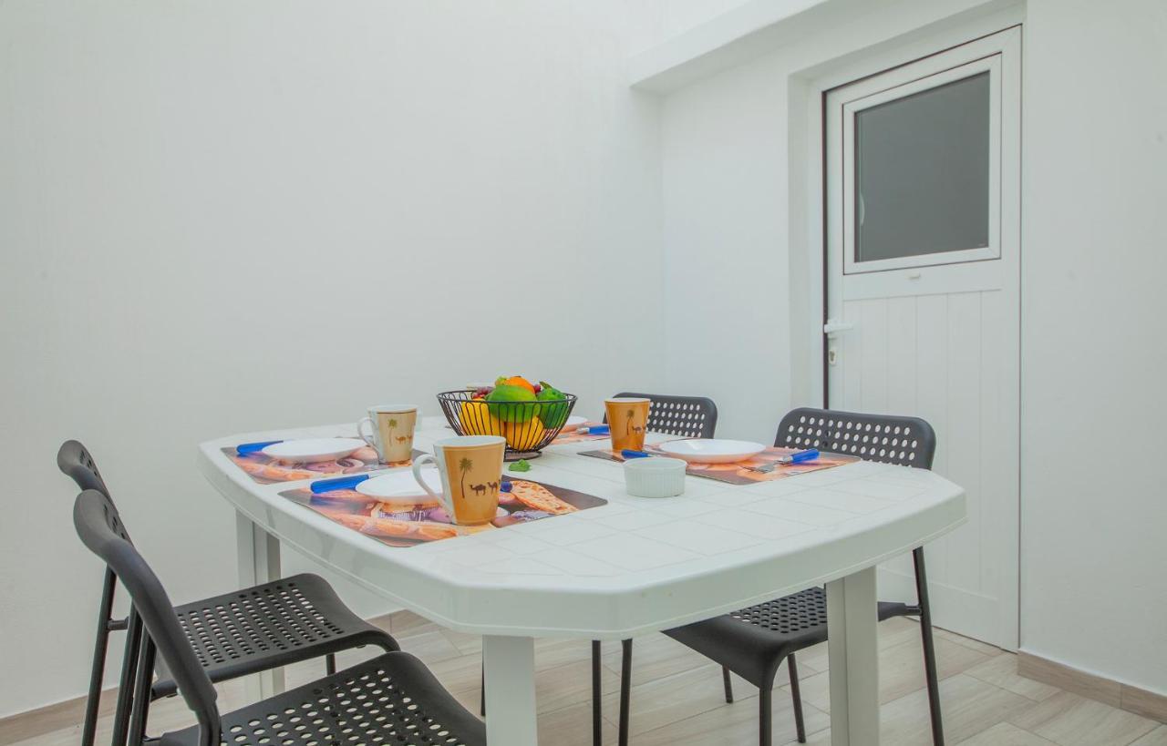 B21 - Oliveira Cozy Flat Apartment Lagos Exterior photo