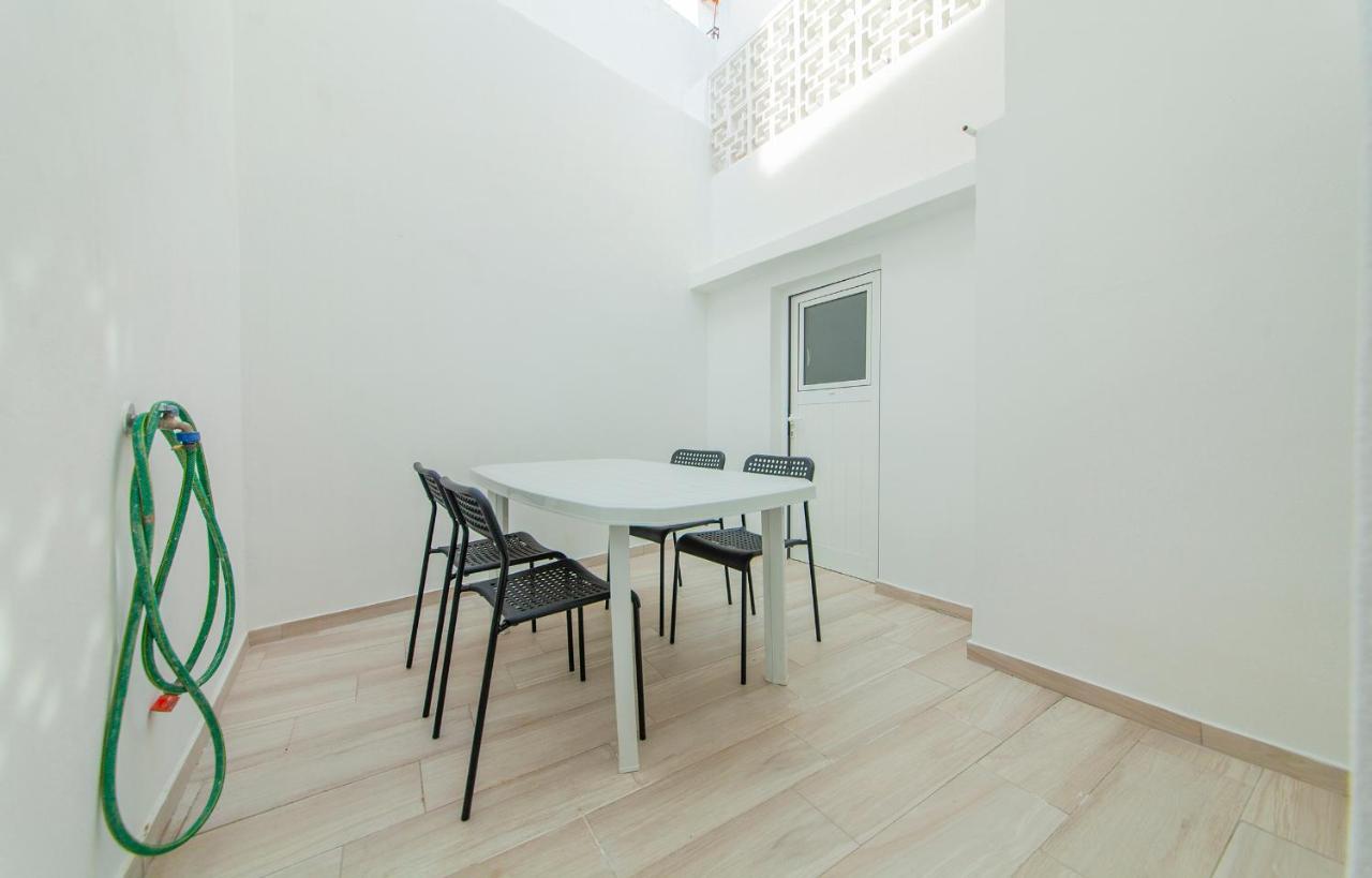 B21 - Oliveira Cozy Flat Apartment Lagos Exterior photo