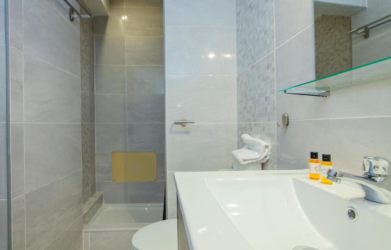 B21 - Oliveira Cozy Flat Apartment Lagos Exterior photo